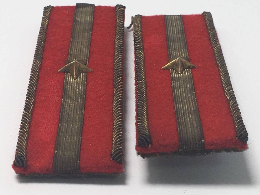 旧日本軍 階級章 肩章大尉 軍隊 当時物